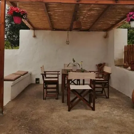 Chrisa Holiday home Plevriana