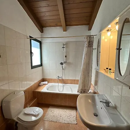 Holiday home Chrisa
